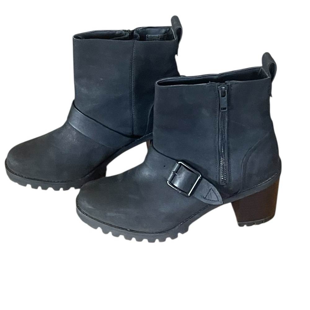 UGG “Fern” Moto waterproof buckle boots. Size 9 GUC - Picture 5 of 13